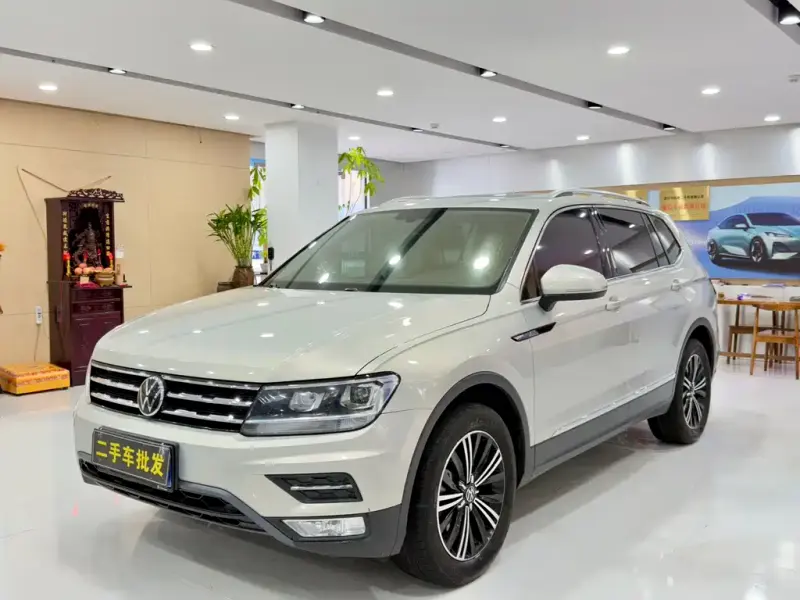 Volkswagen Tiguan L, 2021