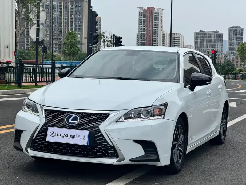 Lexus CT, 2020