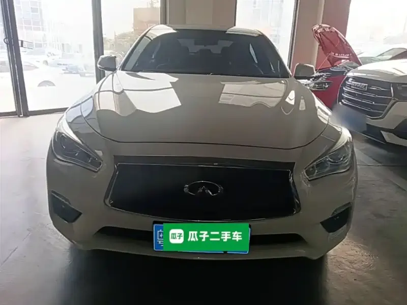 Infiniti Q50L, 2022