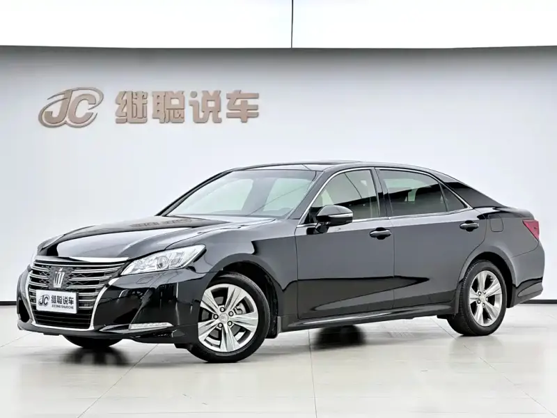 Toyota Crown, 2017