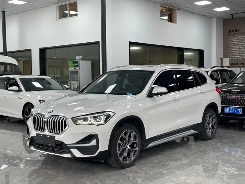 BMW X1, 2022 — фото 1
