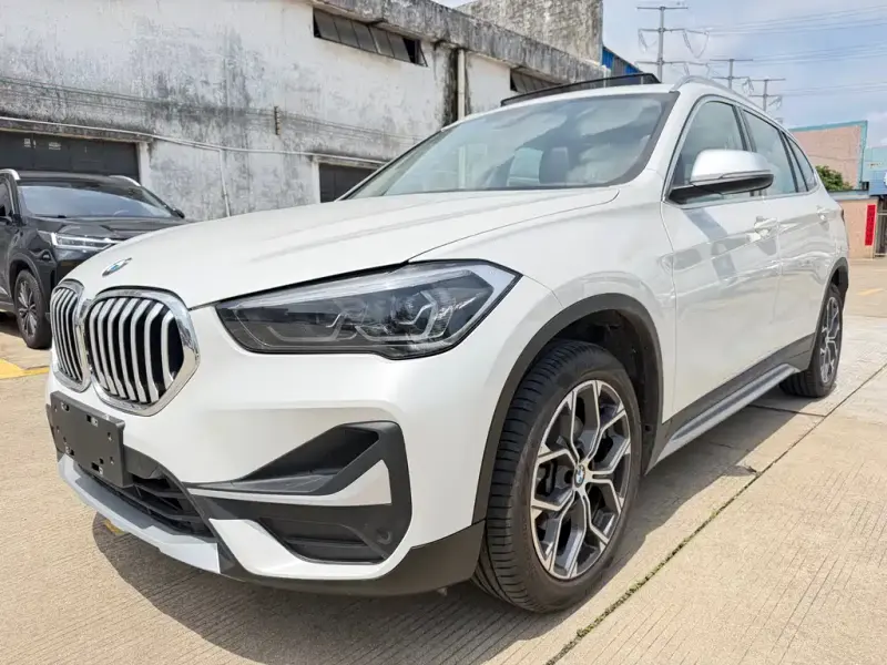 BMW X1, 2022 — фото 1