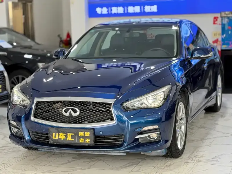 Infiniti Q50L, 2017