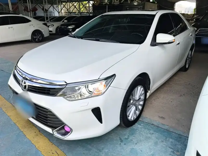 Toyota Camry, 2016