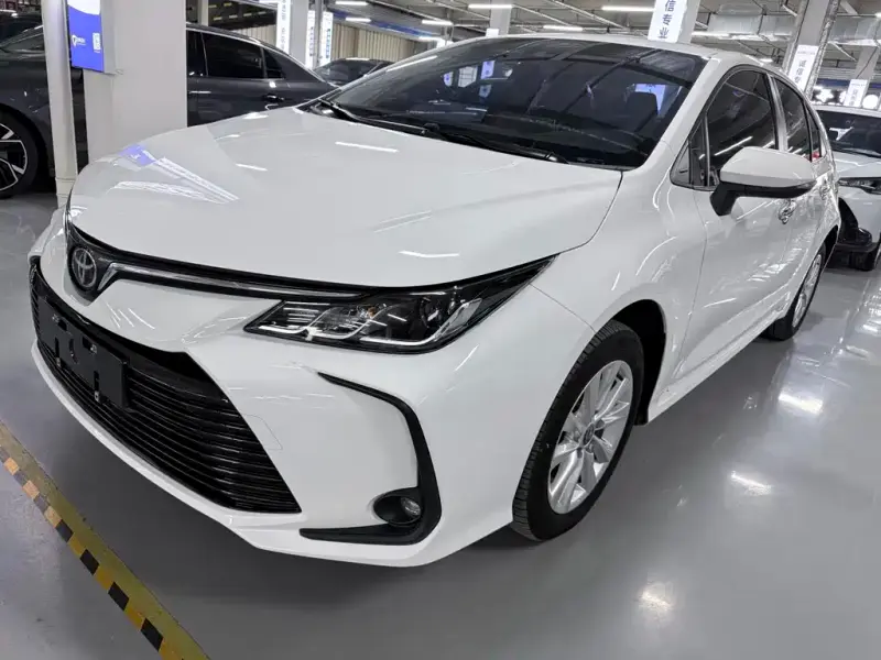 Toyota Corolla, 2025 — фото 1