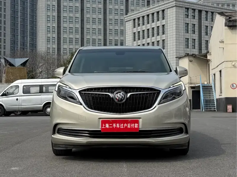 Buick GL8, 2018