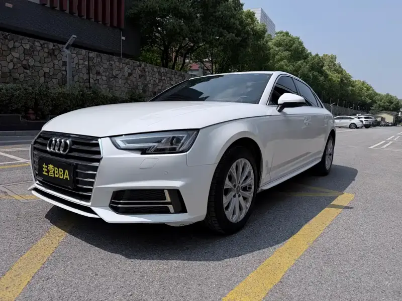 Audi A4L, 2019