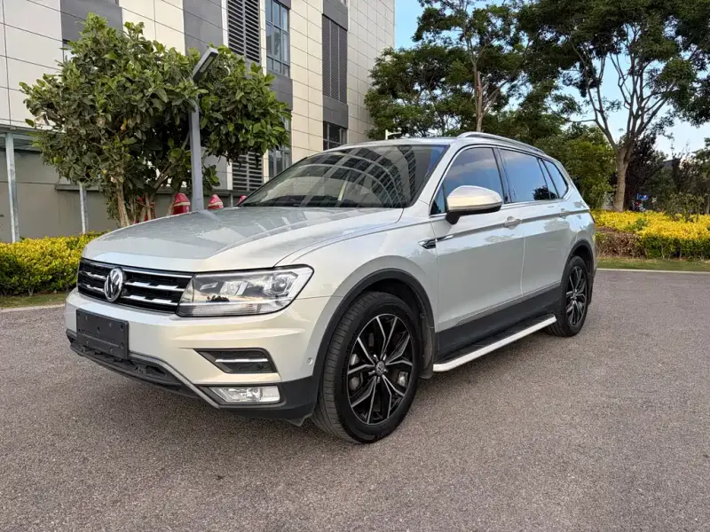 Volkswagen Tiguan L, 2020