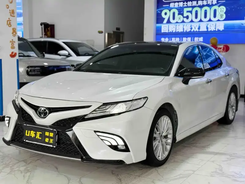 Toyota Camry, 2020