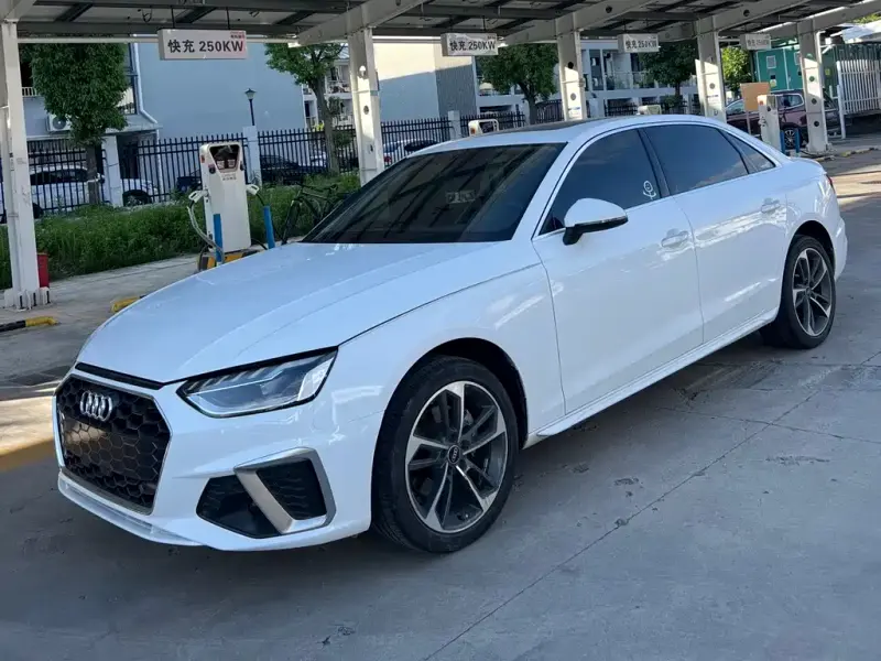 Audi A4L, 2023