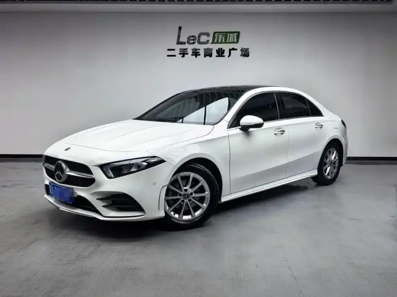 Mercedes-Benz A-Class, 2023 — фото 1