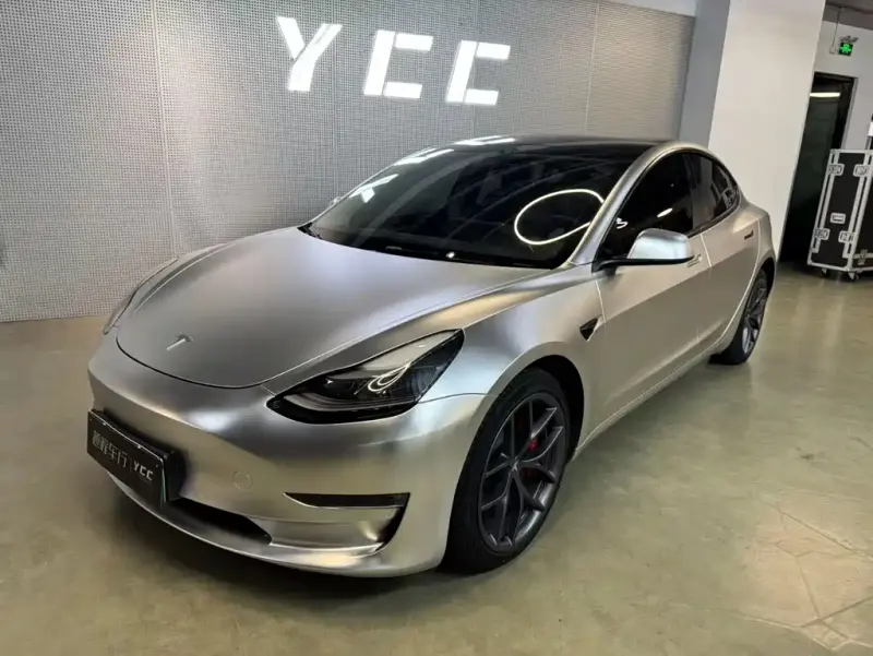 Tesla Model 3, 2022