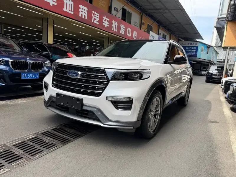 Ford Explorer, 2022