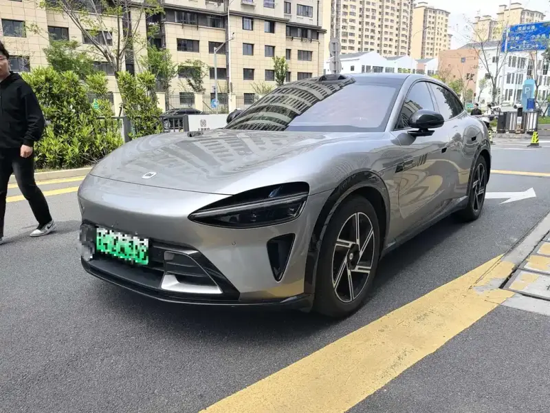 Xiaomi YU7, 2025