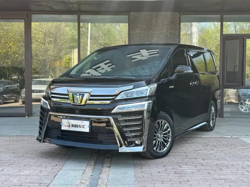 Toyota Vellfire, 2022
