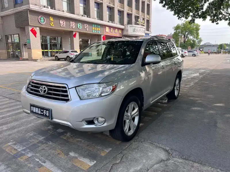Toyota Highlander, 2010 — фото 1