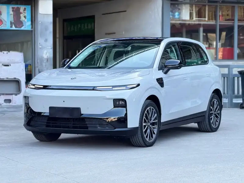 Leapmotor B10, 2025