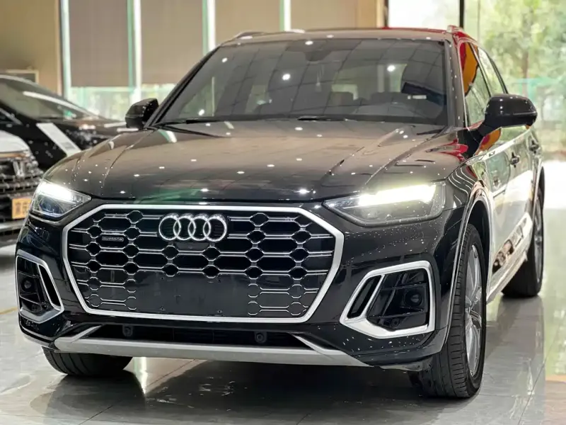 Audi Q5L, 2022