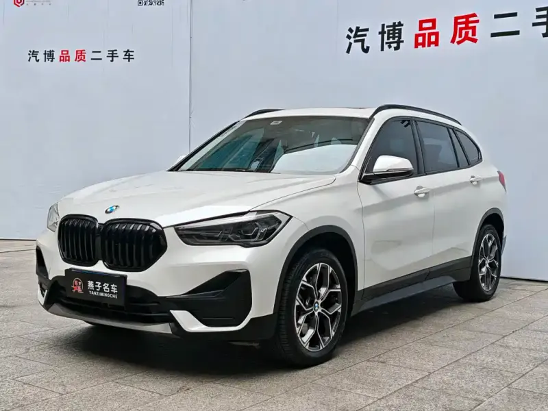 BMW X1, 2022 — фото 1