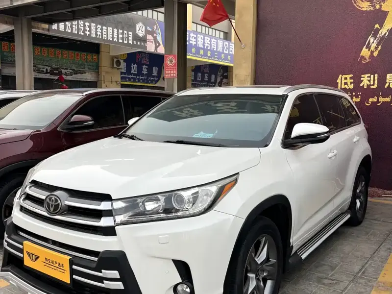 Toyota Highlander, 2018 — фото 1