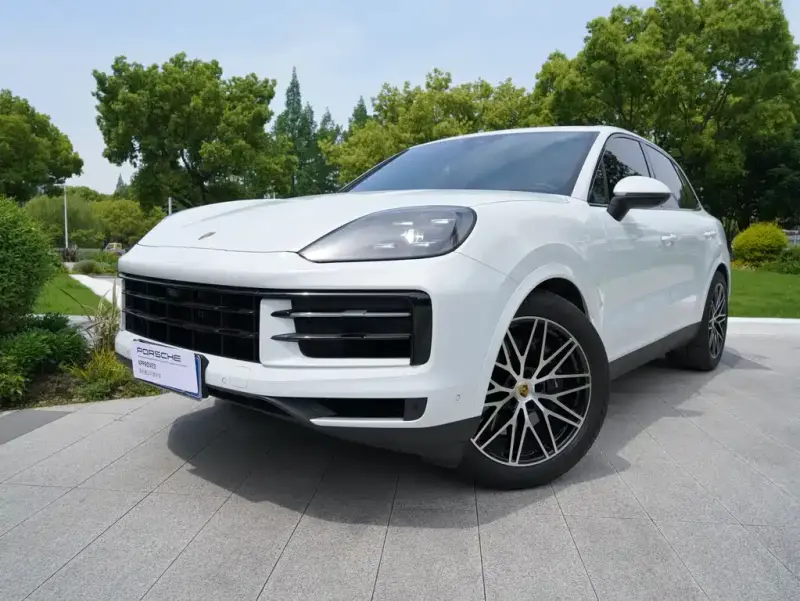 Porsche Cayenne, 2025