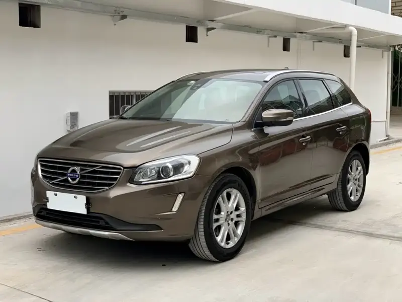 Volvo XC60, 2015