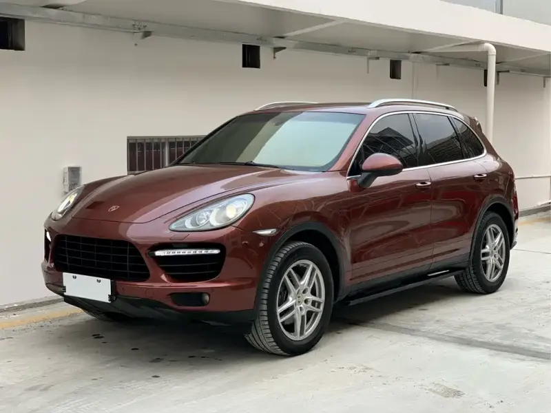 Porsche Cayenne, 2012