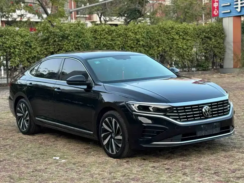 Volkswagen Passat, 2022