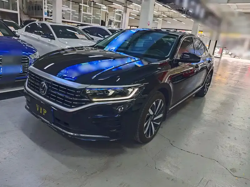 Volkswagen Passat, 2023