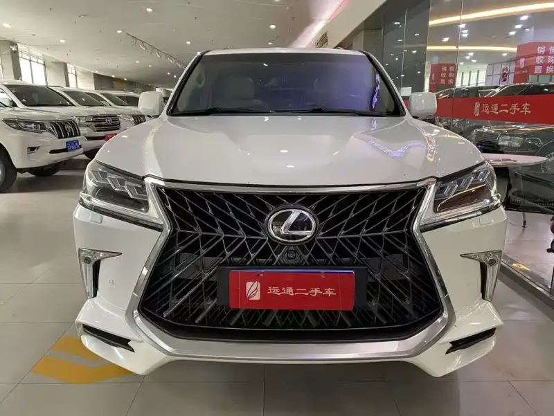 Lexus LX, 2010