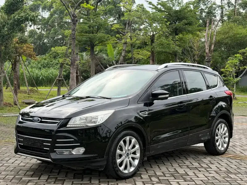 Ford Kuga, 2016