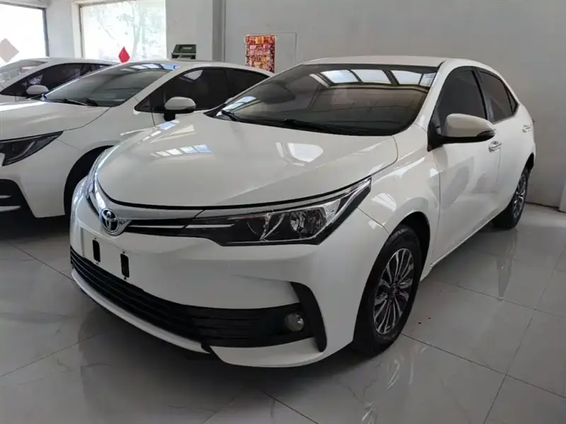 Toyota Corolla, 2018 — фото 1