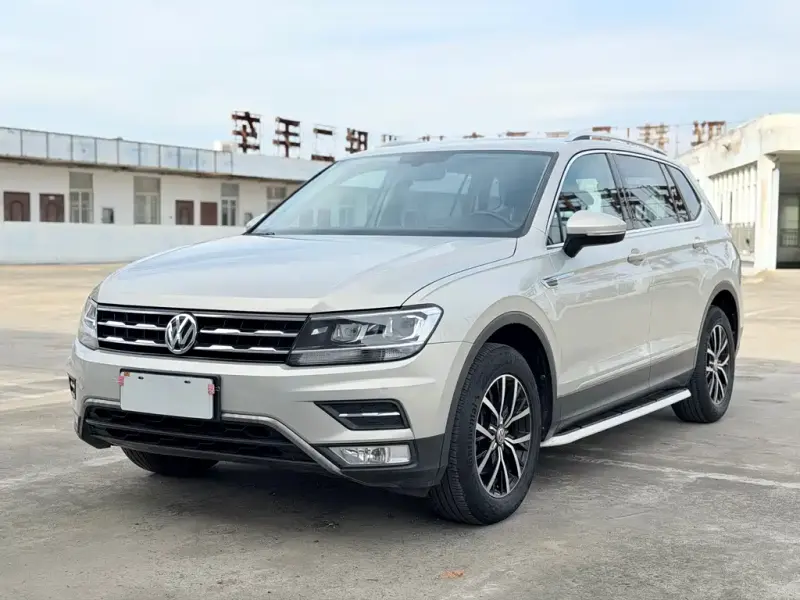 Volkswagen Tiguan L, 2017