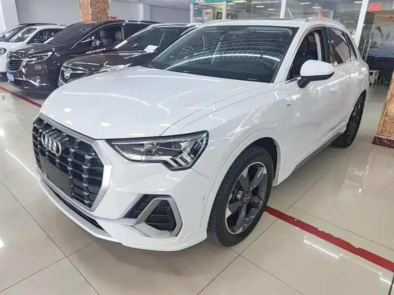 Audi Q3, 2021