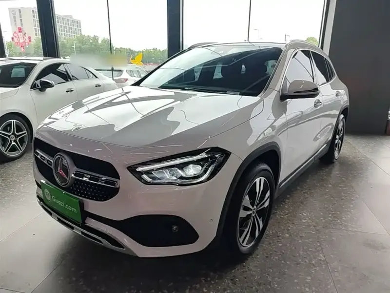 Mercedes-Benz GLA, 2022