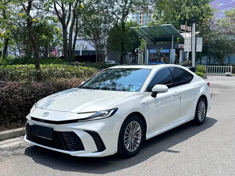 Toyota Camry, 2025