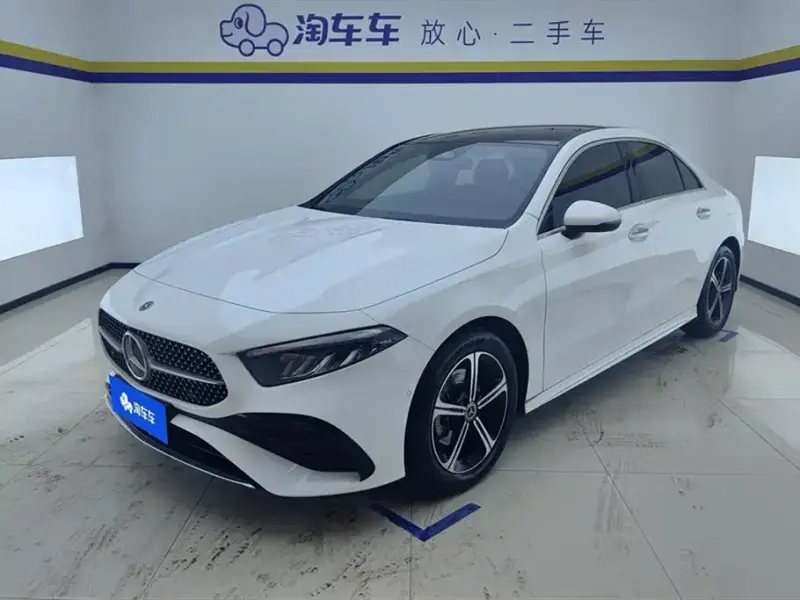 Mercedes-Benz A-Class, 2023 — фото 1