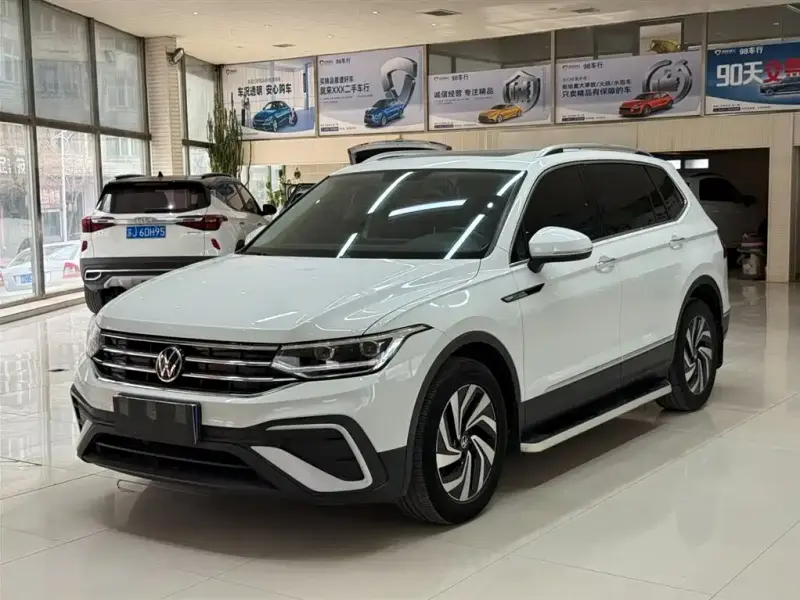 Volkswagen Tiguan L, 2023