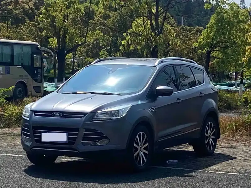 Ford Kuga, 2016