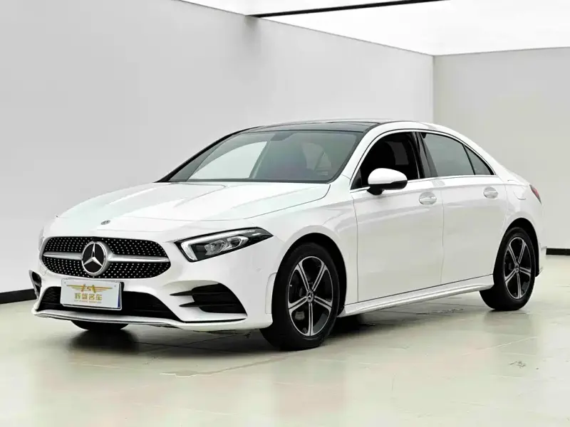 Mercedes-Benz A-Class, 2022 — фото 1