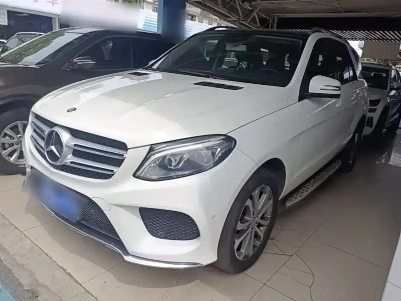 Mercedes-Benz GLE, 2015 — фото 1