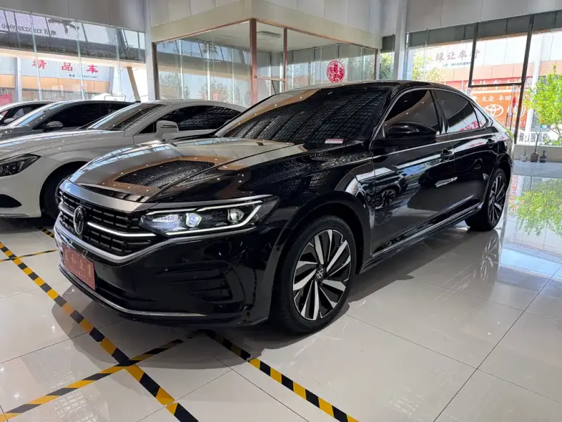 Volkswagen Passat, 2023