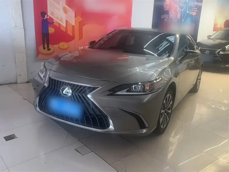 Lexus ES, 2023