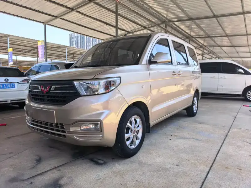 Wuling Hongguang V, 2019