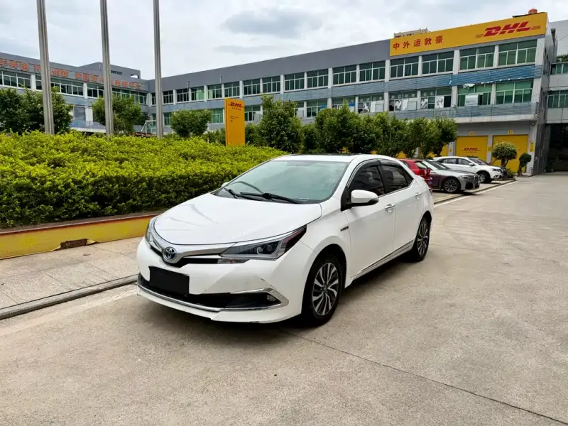 Toyota Corolla, 2019 — фото 1