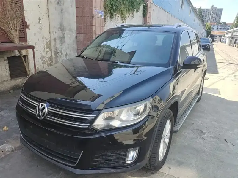 Volkswagen Tiguan, 2015 — фото 1