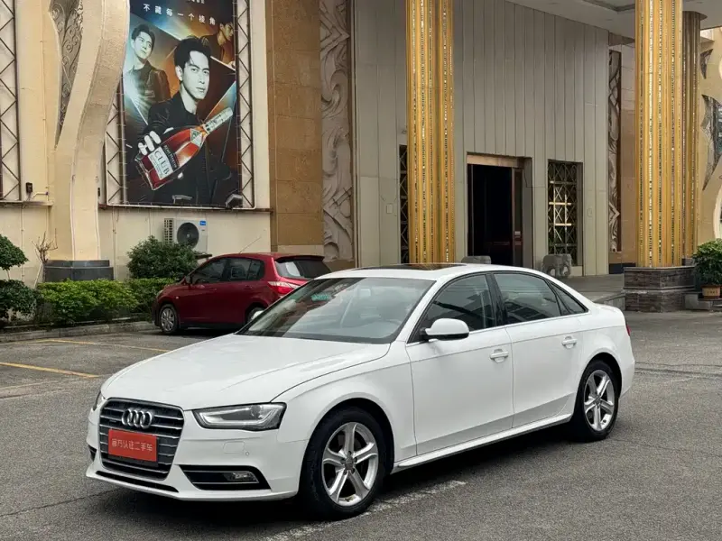 Audi A4L, 2015 — фото 1