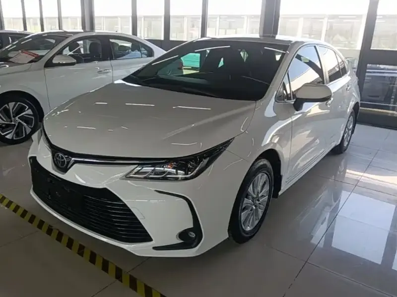 Toyota Corolla, 2020 — фото 1
