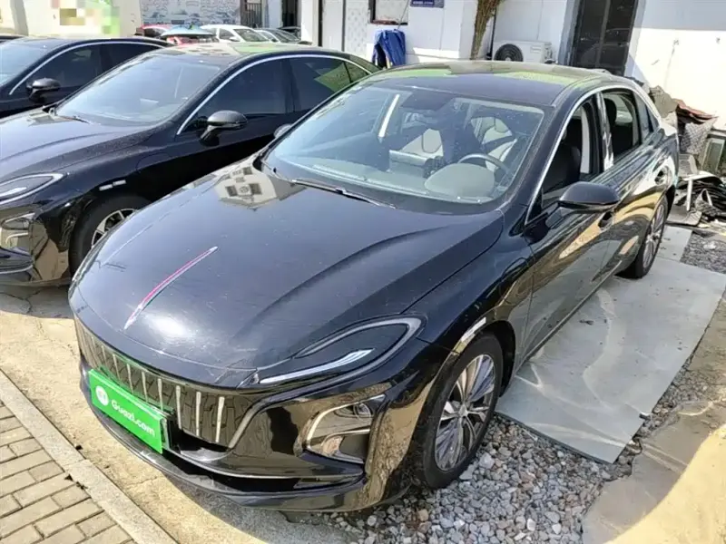 Hongqi E-QM5, 2023