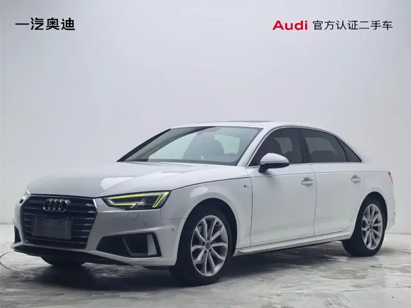 Audi A4L, 2019 — фото 1